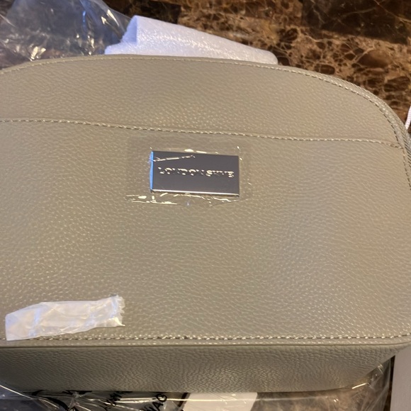 Brand new with tags woman’s crossbody bag w/ detachable strap and dustbag - Picture 2 of 5